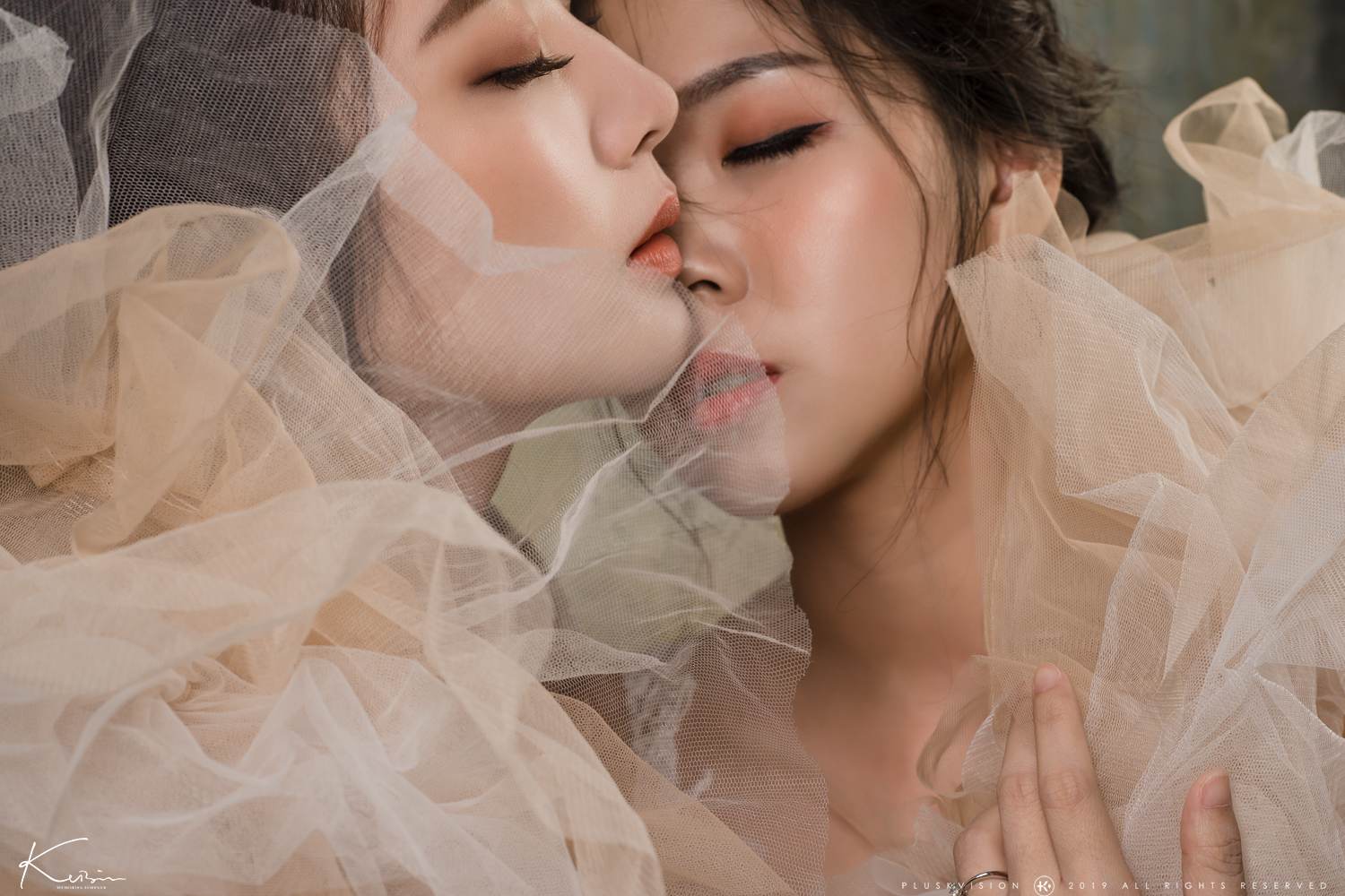 兔女狼婚紗